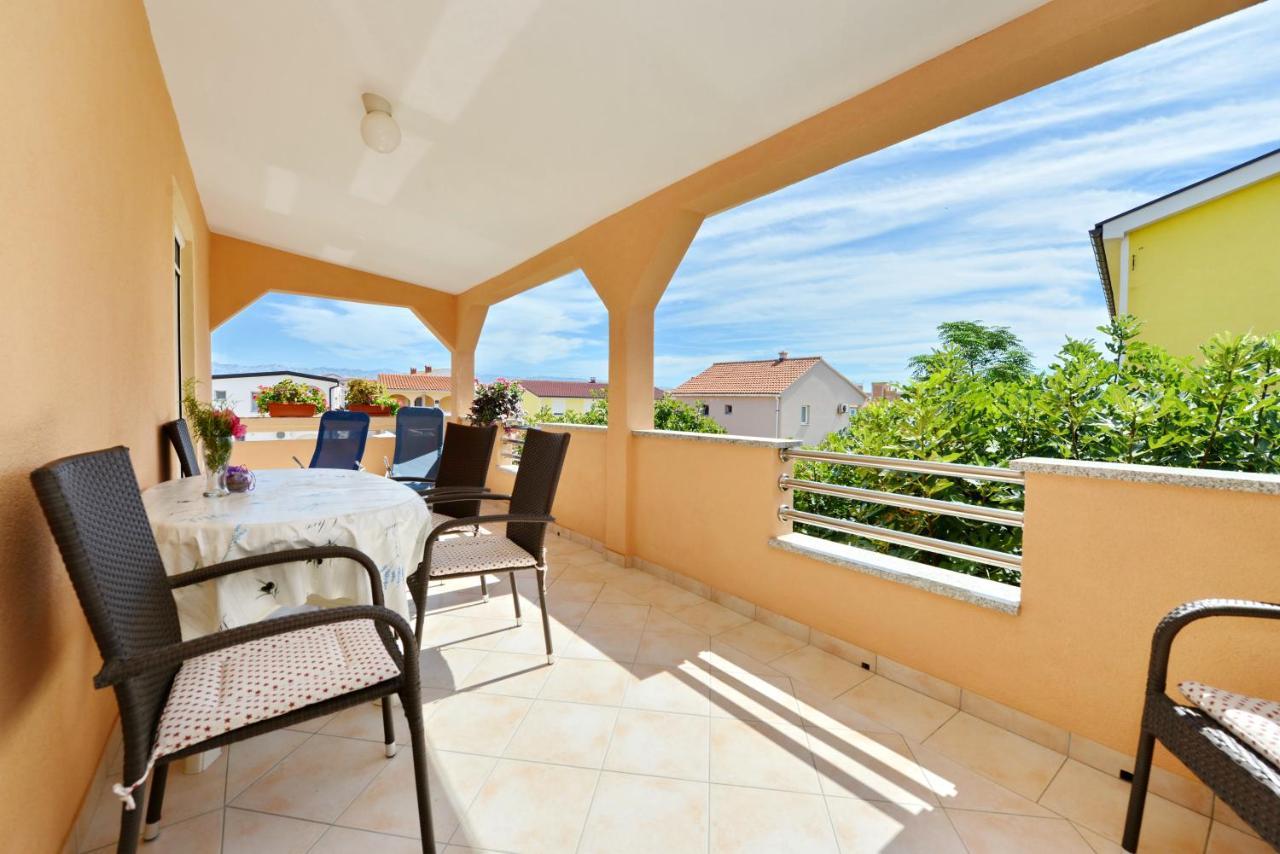 Apartment Nada Vir Exterior photo
