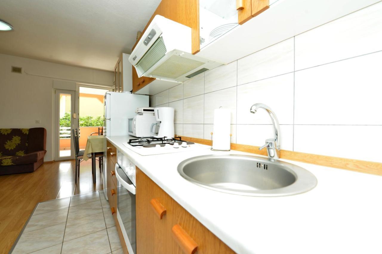 Apartment Nada Vir Exterior photo