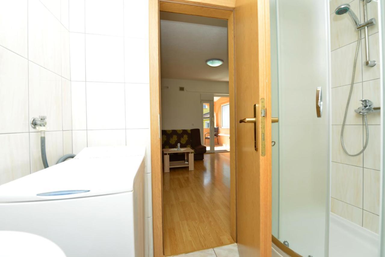 Apartment Nada Vir Exterior photo