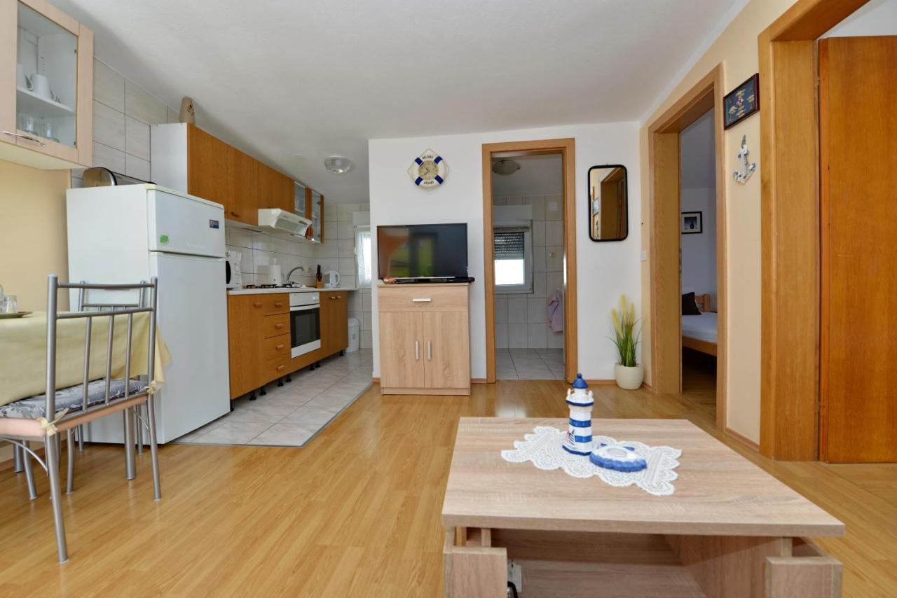 Apartment Nada Vir Exterior photo