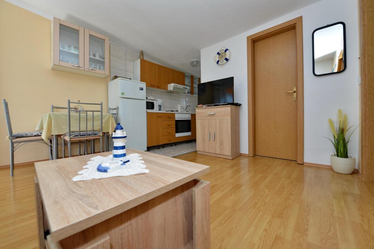 Apartment Nada Vir Exterior photo