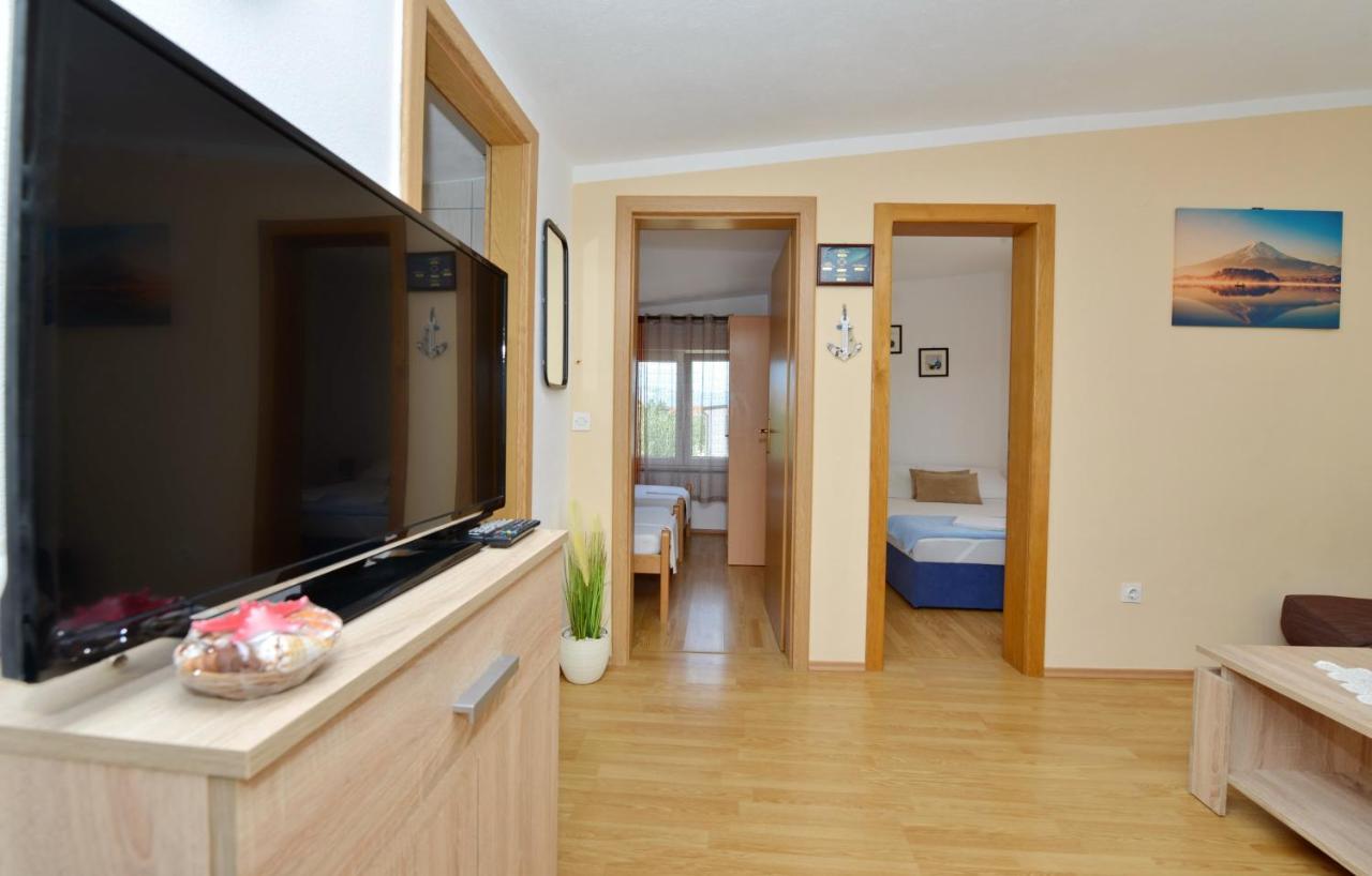 Apartment Nada Vir Exterior photo