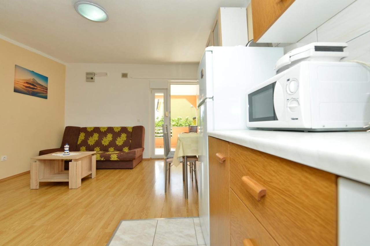 Apartment Nada Vir Exterior photo